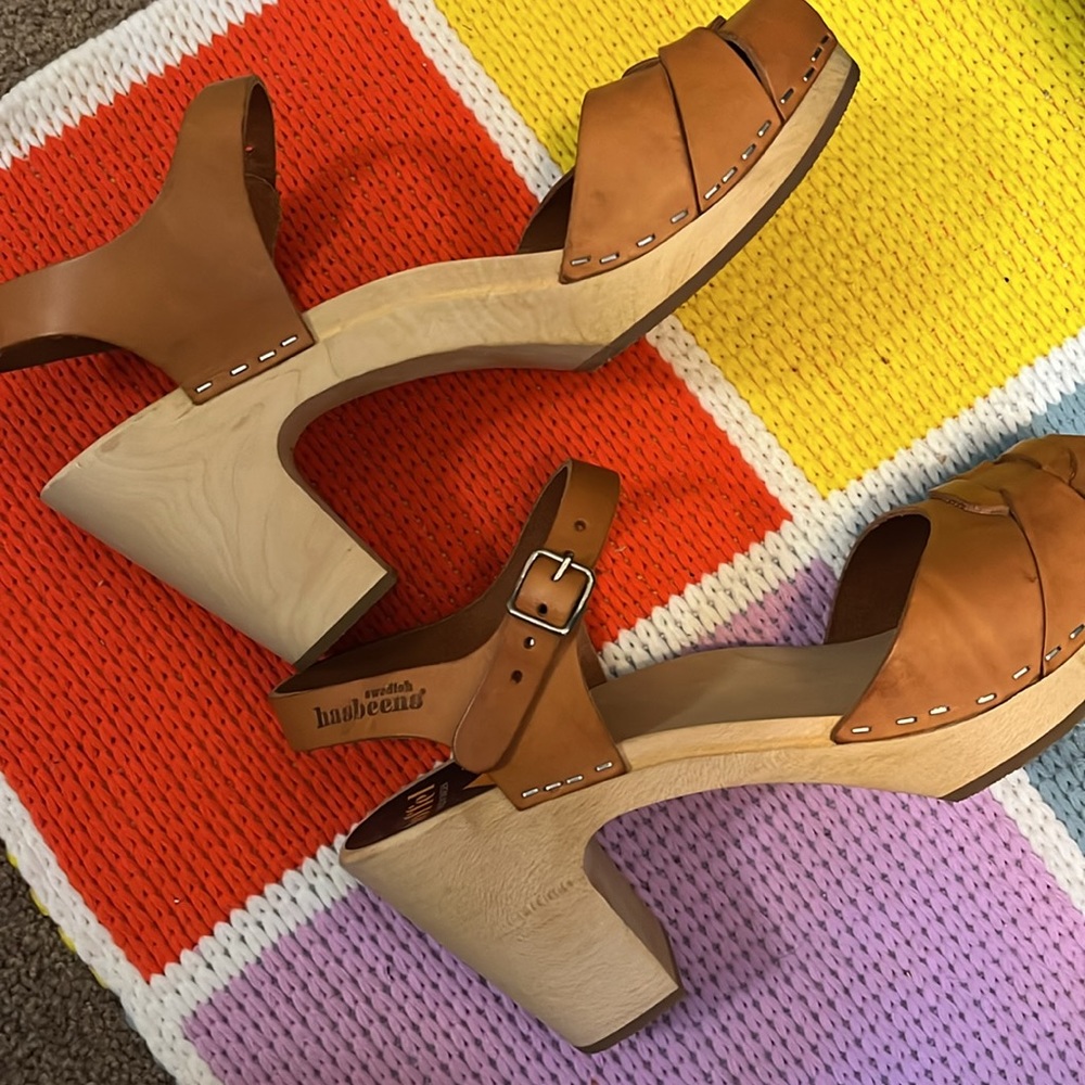 Swedish Hasbeens tan clog sandals heels size 40